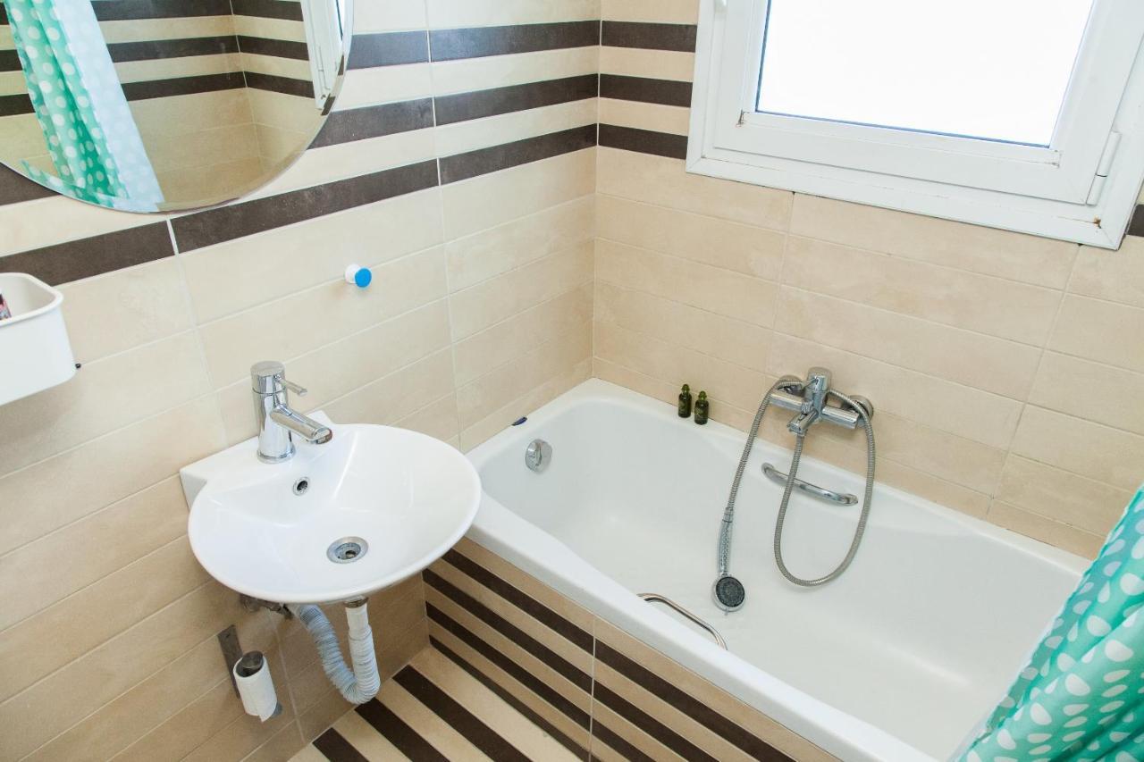 Bright Apt. With Lovely View In Lycabettus! Leilighet Athen Eksteriør bilde